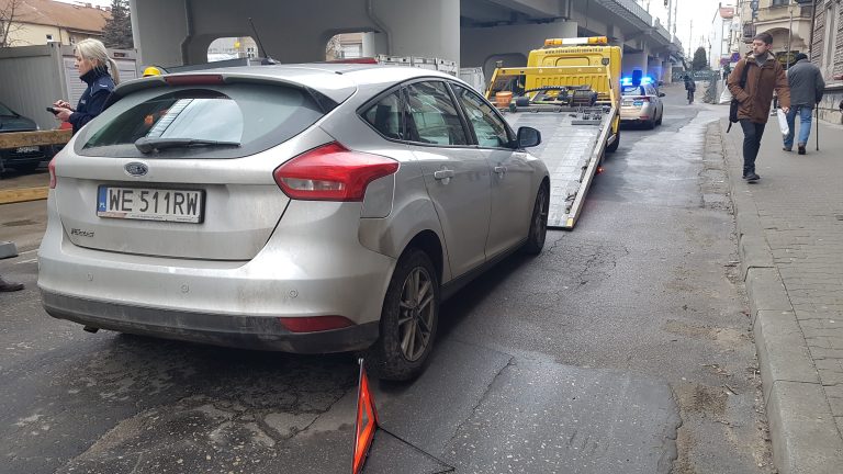 Awaria samochodu za granicą – jak sobie poradzić?